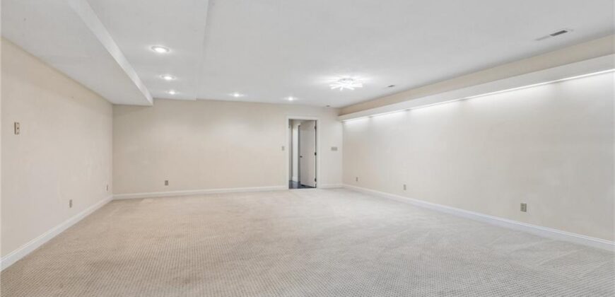 1601 Lynn Road, Excelsior Springs, MO 64024