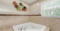 5528 NW Verlin Drive, Kansas City, MO 64152