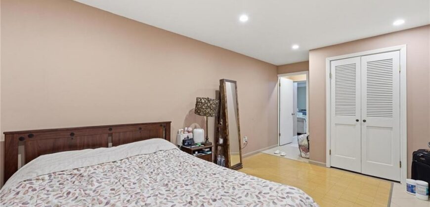 5528 NW Verlin Drive, Kansas City, MO 64152