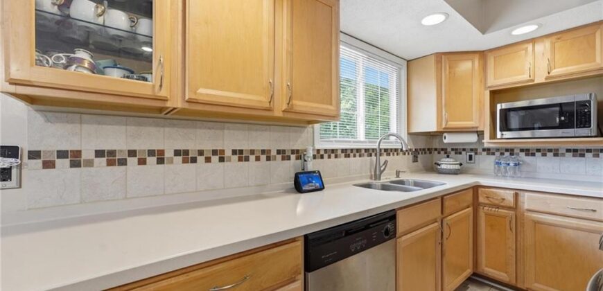 5528 NW Verlin Drive, Kansas City, MO 64152