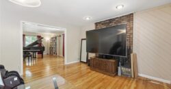 5528 NW Verlin Drive, Kansas City, MO 64152