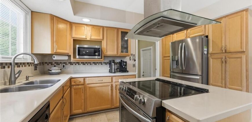 5528 NW Verlin Drive, Kansas City, MO 64152