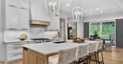 8612 Westridge Court, Parkville, MO 64152