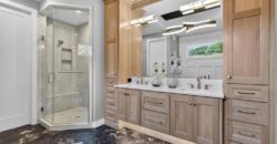 8612 Westridge Court, Parkville, MO 64152