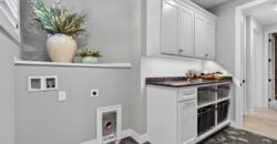 8612 Westridge Court, Parkville, MO 64152