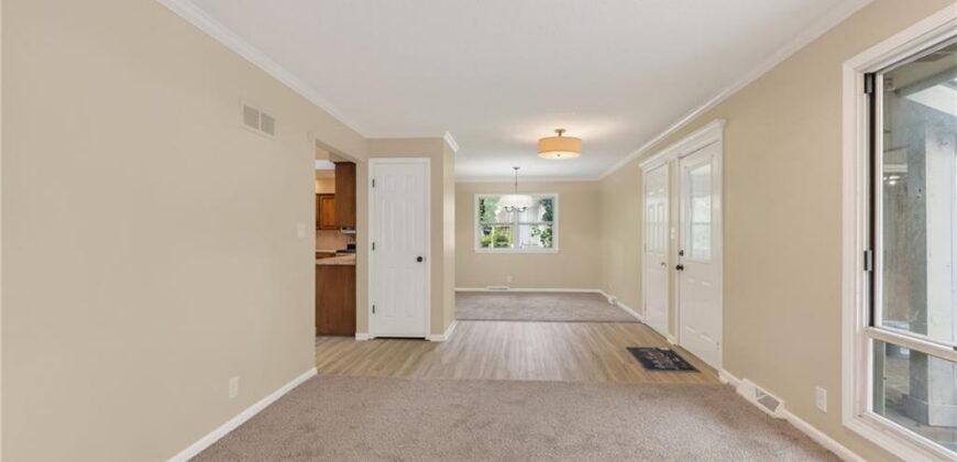 6512 NW Quail Run Drive, Kansas City, MO 64152