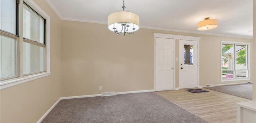 6512 NW Quail Run Drive, Kansas City, MO 64152