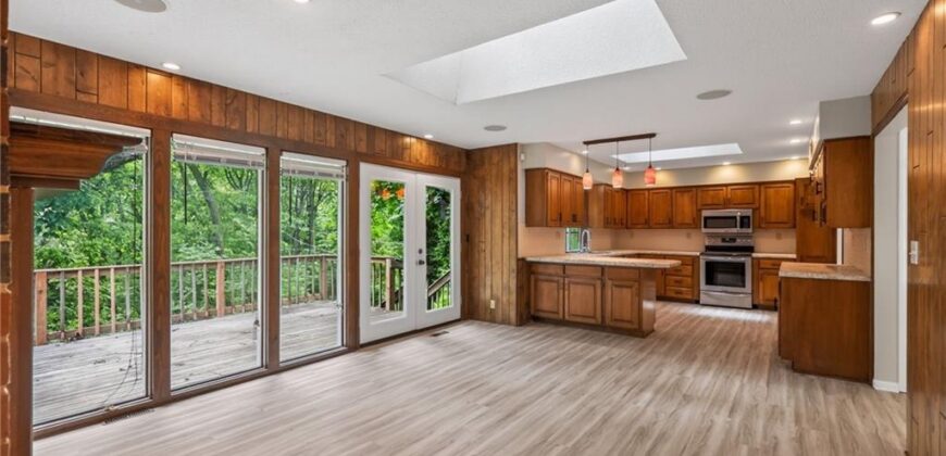 6512 NW Quail Run Drive, Kansas City, MO 64152