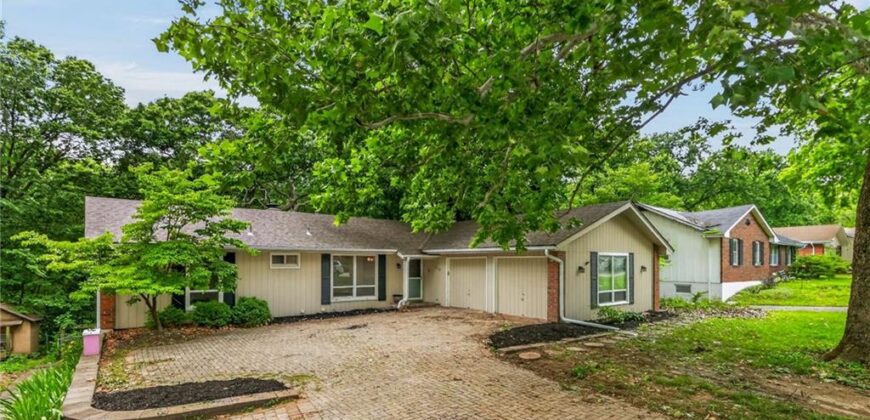 6512 NW Quail Run Drive, Kansas City, MO 64152