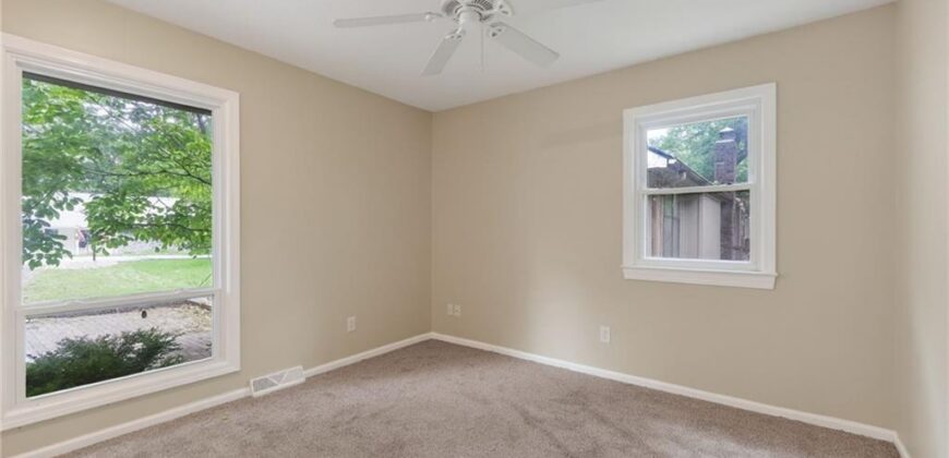 6512 NW Quail Run Drive, Kansas City, MO 64152