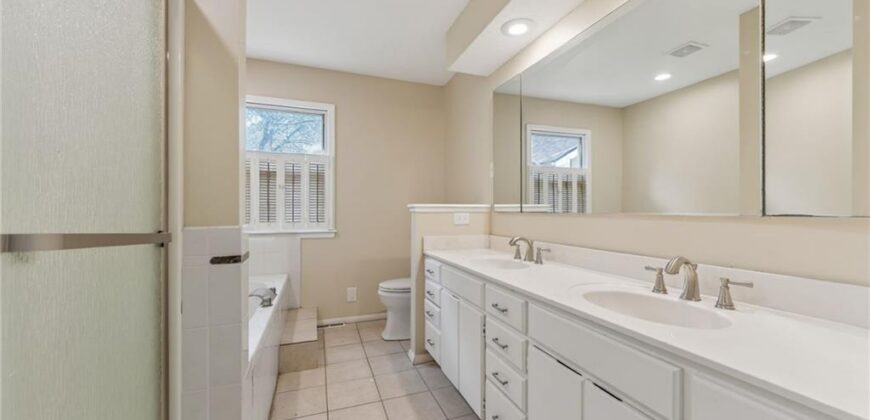 6512 NW Quail Run Drive, Kansas City, MO 64152