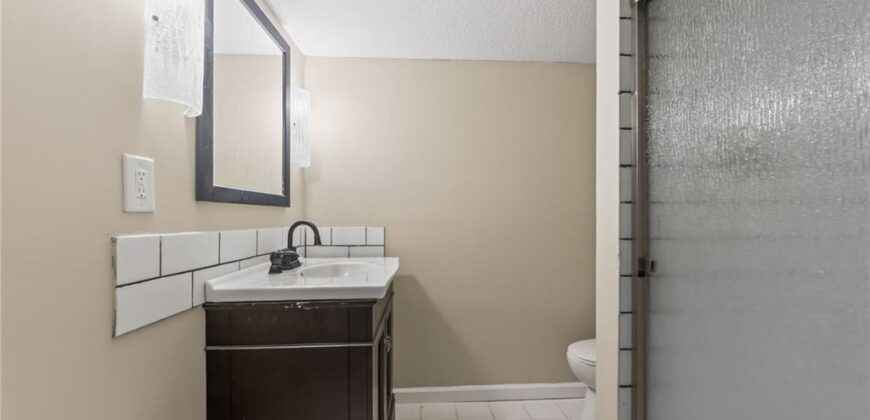 6512 NW Quail Run Drive, Kansas City, MO 64152