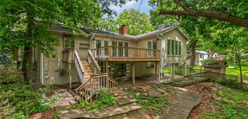 6512 NW Quail Run Drive, Kansas City, MO 64152