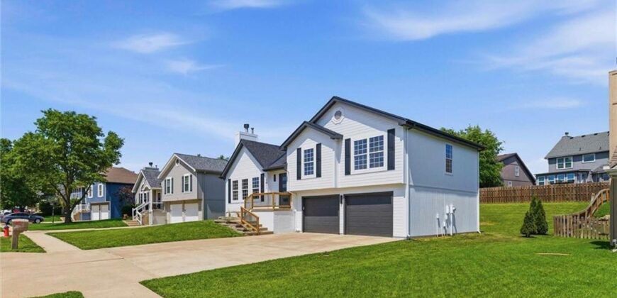 7411 N Mckinley Avenue, Kansas City, MO 64158