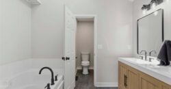 7411 N Mckinley Avenue, Kansas City, MO 64158