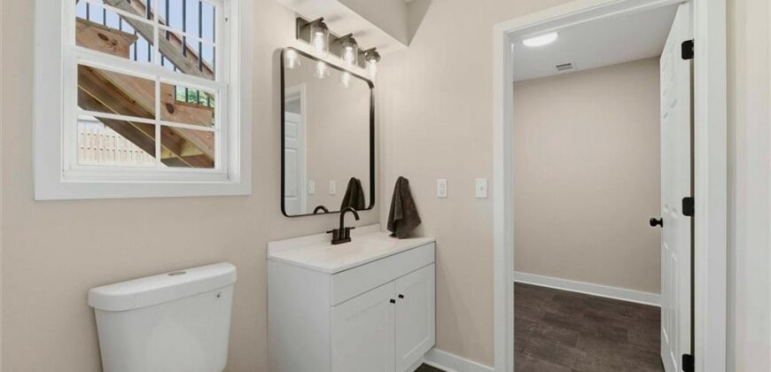 7411 N Mckinley Avenue, Kansas City, MO 64158