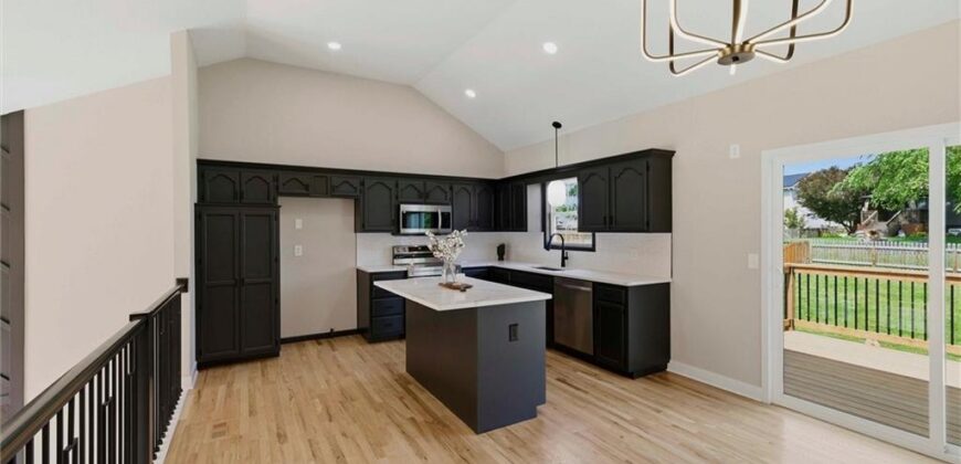 7411 N Mckinley Avenue, Kansas City, MO 64158