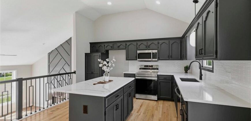 7411 N Mckinley Avenue, Kansas City, MO 64158