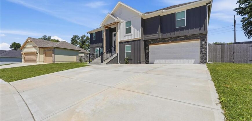 20113 Cider Court, Weston, MO 64098