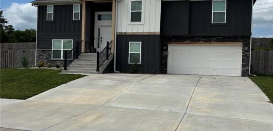 20113 Cider Court, Weston, MO 64098