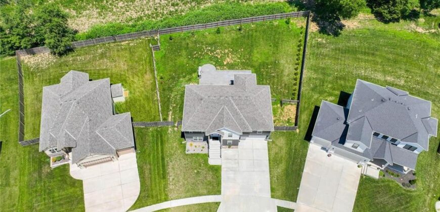 20113 Cider Court, Weston, MO 64098