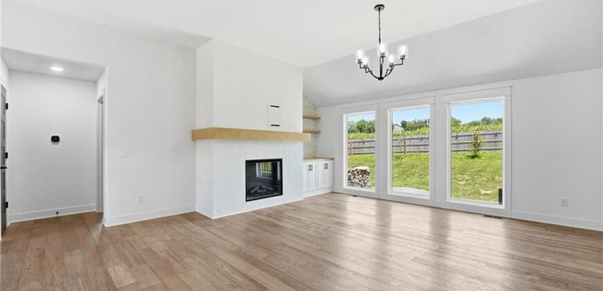 20113 Cider Court, Weston, MO 64098