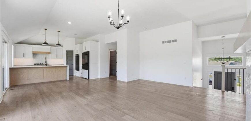 20113 Cider Court, Weston, MO 64098