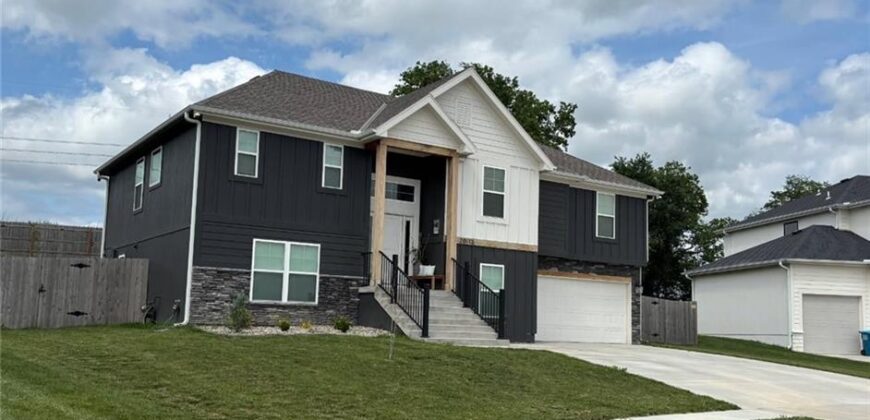 20113 Cider Court, Weston, MO 64098