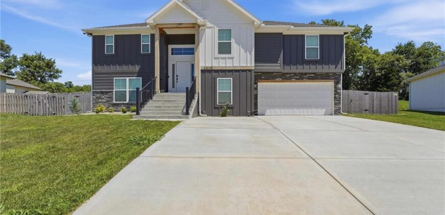 20113 Cider Court, Weston, MO 64098