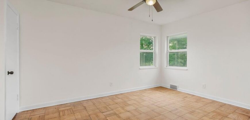 315 NE Northcrest Drive, Kansas City, MO 64116
