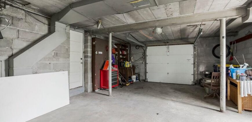 315 NE Northcrest Drive, Kansas City, MO 64116