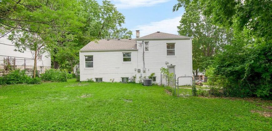 315 NE Northcrest Drive, Kansas City, MO 64116