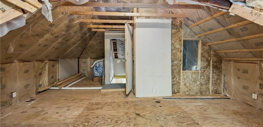 400 West Street, Parkville, MO 64152