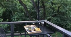 400 West Street, Parkville, MO 64152