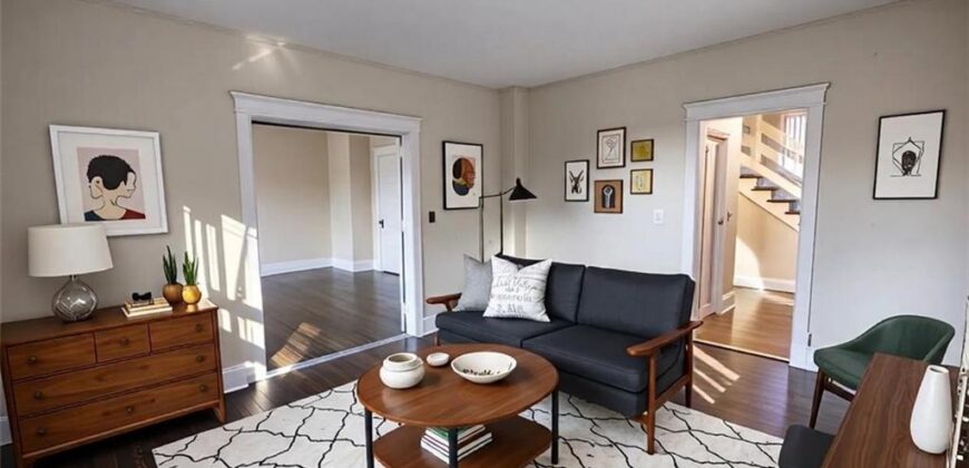 400 West Street, Parkville, MO 64152