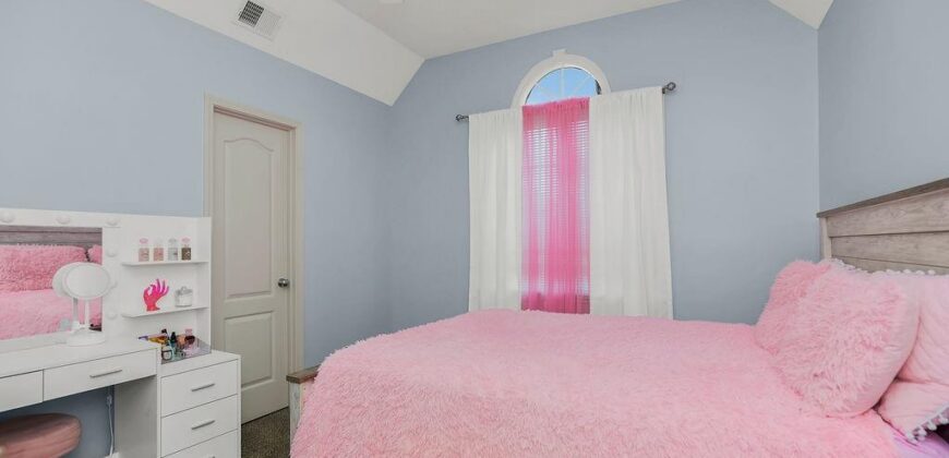 9425 N Harrison Street, Kansas City, MO 64155