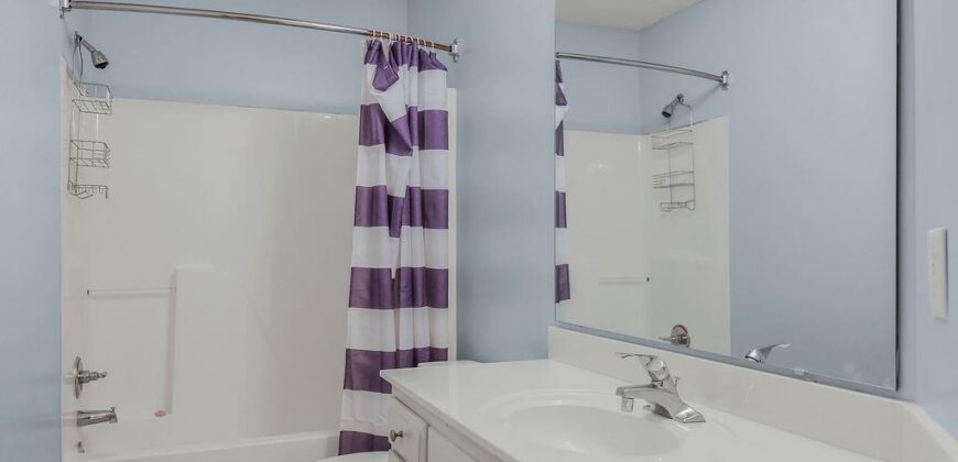 9425 N Harrison Street, Kansas City, MO 64155