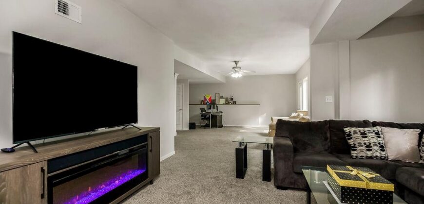 9425 N Harrison Street, Kansas City, MO 64155