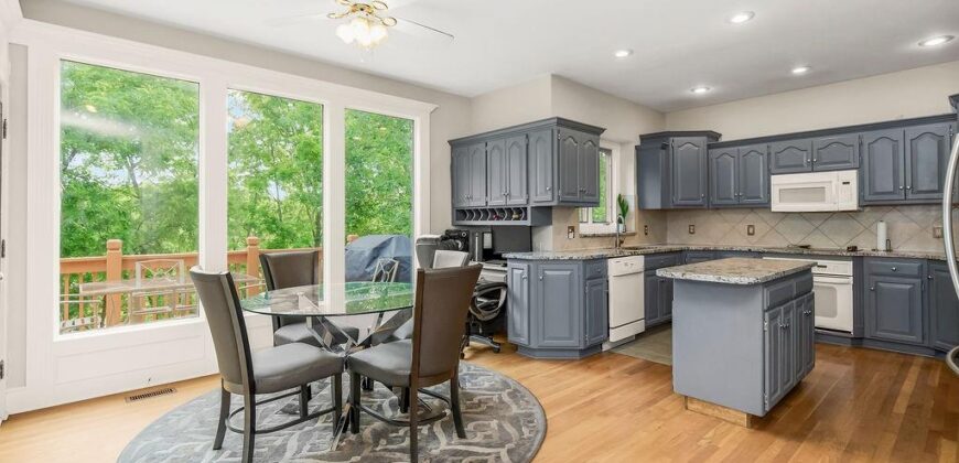 9425 N Harrison Street, Kansas City, MO 64155