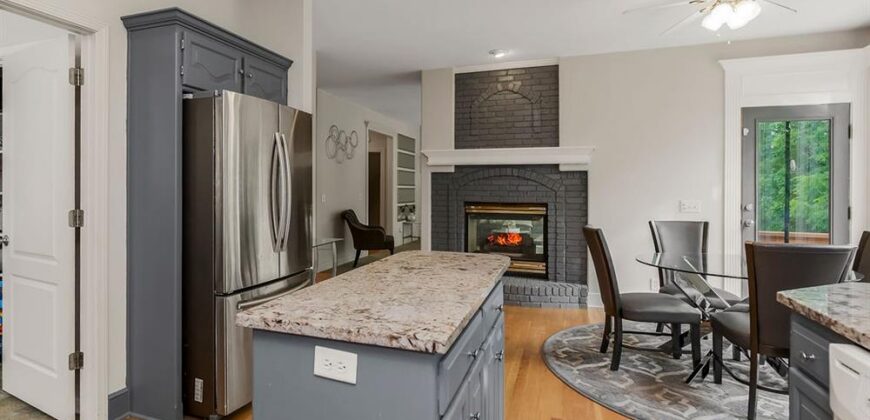 9425 N Harrison Street, Kansas City, MO 64155