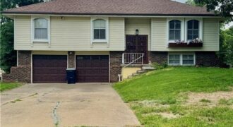 3417 NE Prather Road, Kansas City, MO 64116