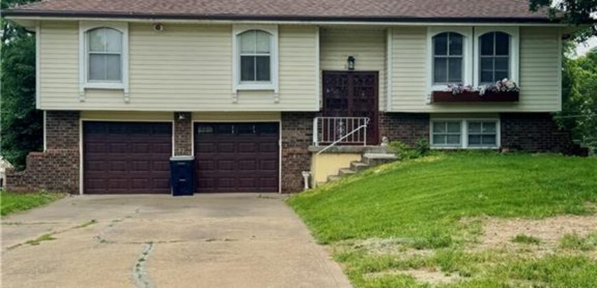 3417 NE Prather Road, Kansas City, MO 64116