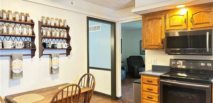 5523 NW Seminole Drive, Kansas City, MO 64152
