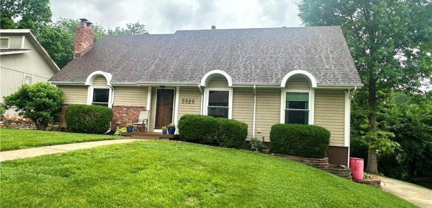 5523 NW Seminole Drive, Kansas City, MO 64152