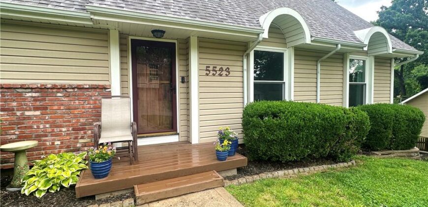 5523 NW Seminole Drive, Kansas City, MO 64152