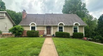 5523 NW Seminole Drive, Kansas City, MO 64152