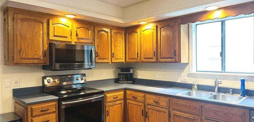 5523 NW Seminole Drive, Kansas City, MO 64152