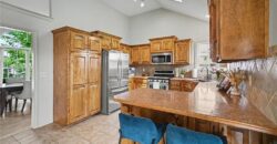 8905 N Essex Drive, Kansas City, MO 64156