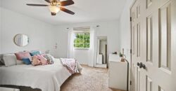 8905 N Essex Drive, Kansas City, MO 64156