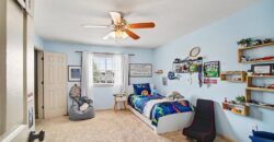 8905 N Essex Drive, Kansas City, MO 64156